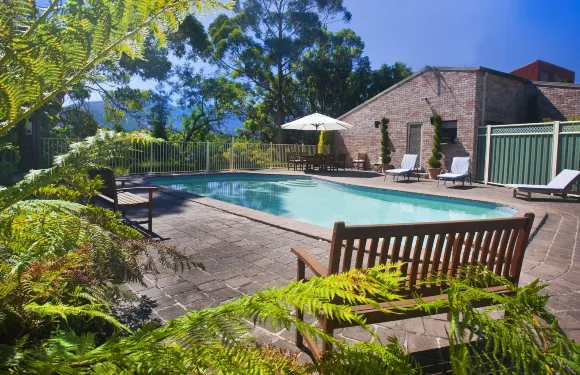 辛格爾斯濱江別墅酒店