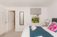 Crescent Mews Hotels in Saltford