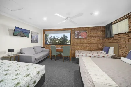 Woongarra Motel Отели в г. Dunbogan