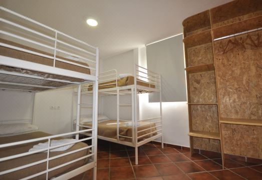 6. 아파르타멘토스 ..