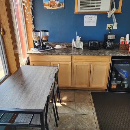 Guest House Motel