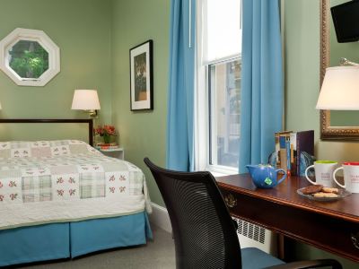 Irving House at Harvard