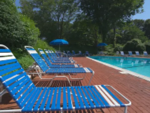 East Hampton House Resort Hotels in East Hampton North