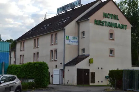 Logis Prim'Hôtel Bagatelle Отели в г. Шампийон