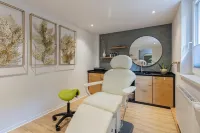 Hotel Langenwaldsee Отели рядом с достопримечательностью «Kaufhaus Peters GmbH & Co. KG»