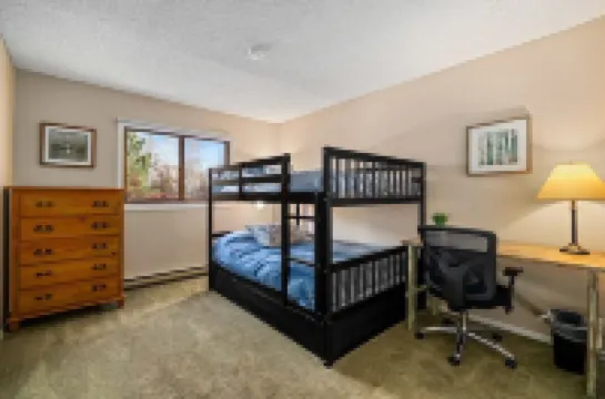 Whistler Village - Redwood 10 Condo