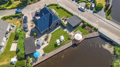B&B de Wiekeborg Отели в г. Zuidbroek