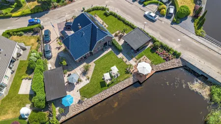 B&B de Wiekeborg Отели в г. Схемда