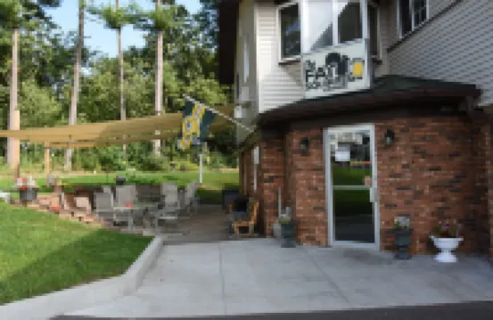 Campus Inn Baraboo Hotels in Greenfield