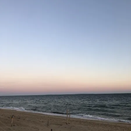 Misquamicut Beach Front Inn