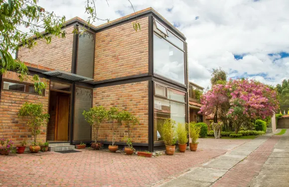 洛雷特住宿加早餐旅館