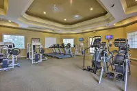 Resort-Style Condo w/ Pool: 6 Mi to Magic Kingdom - Spa