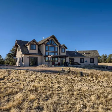 Idyllic Florissant Cabin w/ Patio & Hot Tub!