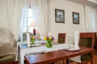 Hotel Hugo Business & Spa - breakfast