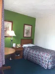 East Street Inn & Suites Hotels in Tipton