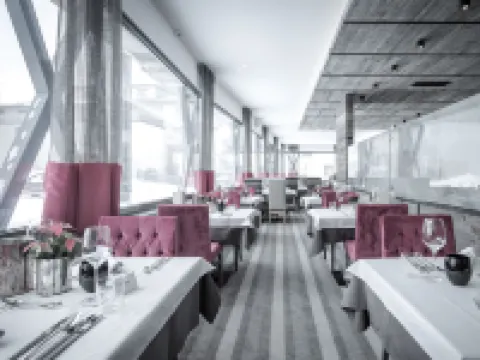 Hotel Rigele Royal Superior Hotels in Tweng