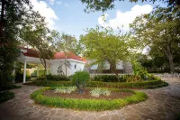 Belle Oaks Inn