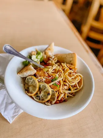 La Place Rendez-Vous Hotel Отели в г. Форт Франсес