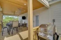 Waterfront Pass Christian Paradise 1 Mi to Beach - Wifi