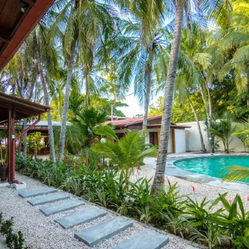 Café de Playa Beach Front Hotel