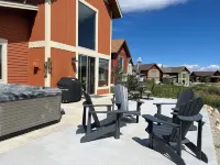 Charming Mountain House with Continental Divide Views & Hot Tub!