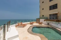 Hotel Regatta Cartagena - Infinity Pools