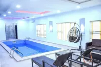G- throne Hotel and Suites Hotels in Rumuekini
