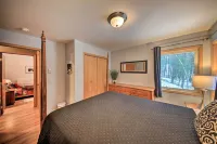 Montana Home on 5 Acres Near Lake Koocanusa! - parking