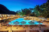 Alados Otel - Parking