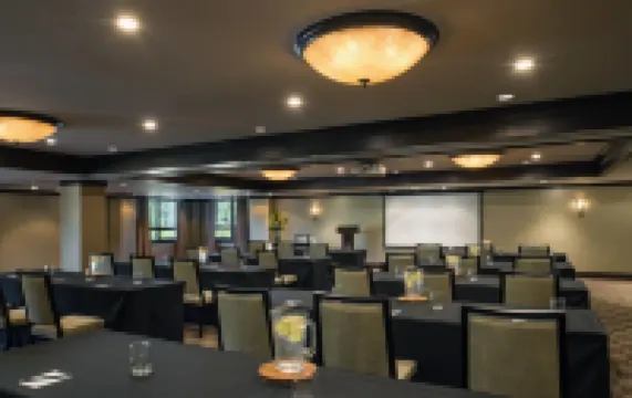 Executive Suites Hotel and Resort - Squamish BC