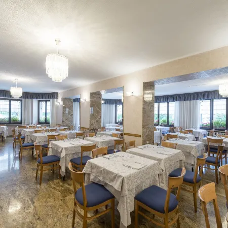Hotel Iris