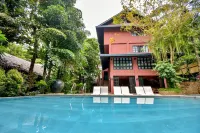 The Henry Resort Boracay - Infinity Pools