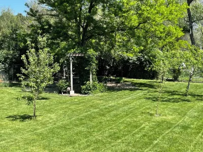 3-bedroom house in lovely Pierre with AC, WiFi. Super host on the other site Hotels near South Dakota Cultural Heritage Center