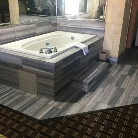 Luxury Inn and Suites Seaworld