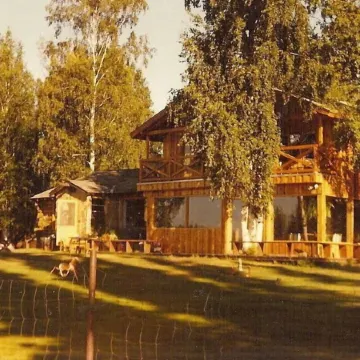 Comfortable House With Kitchen On The Chena River. Family Friendly.