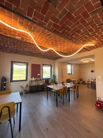 Le Cornici - Cascina di Charme Отели в г. Диано-д'Альба