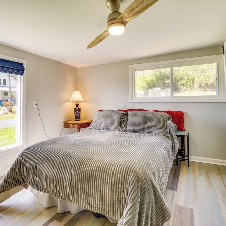 3 Mi to Caesars Casino: Indiana Retreat w/ Patio!