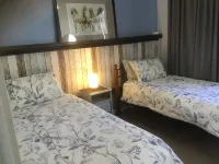 Pyrenees Farm Stay AmphitheatrePet friendly) Bed and Breakfast.