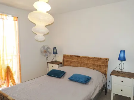 Maison des Lauriers Отели рядом с достопримечательностью «Camping Paradis Soleil d'Oc»