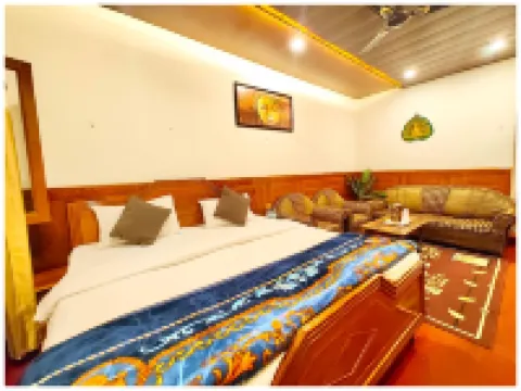 Goroomgo Tribhuwan Ranikhet