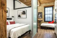 Modern loft with rustic character steps to downtown Stratford
