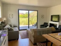 Red Devil Cottage in the Sun Valley Idaho area. Beautiful, modern mountain gem! Hotels in Hailey