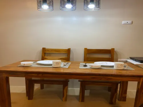 Charming Iloilo City Condo Room for Rent with City Views - Alloggi