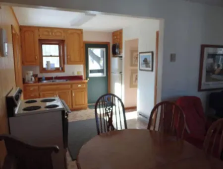 The Bunk House Отели в г. Сойер