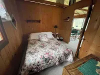 Cheerful cottage with 4 private beach accesses!!!!