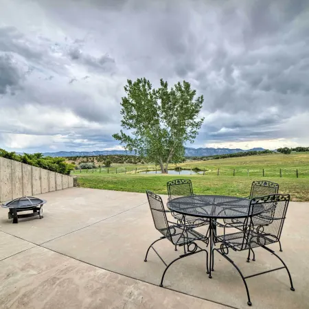Walkout Apartment w/ Mtn View on Cortez Ranch