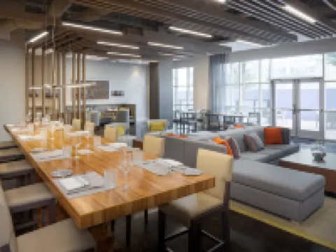 โรงแรม อินดิโก เกนส์วิลล์-เซเลเบรชั่น พอยต์ บาย IHG โรงแรมในเกนส์วิลล์