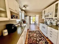 Charming Downtown Retreat