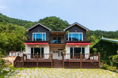 Hwasun Rest Pension Hotels near Hancheon Natural Recreational Forest