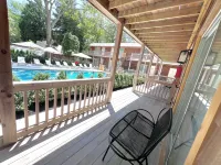 Wainscott Woods Retreat Hotels in Sag Harbor